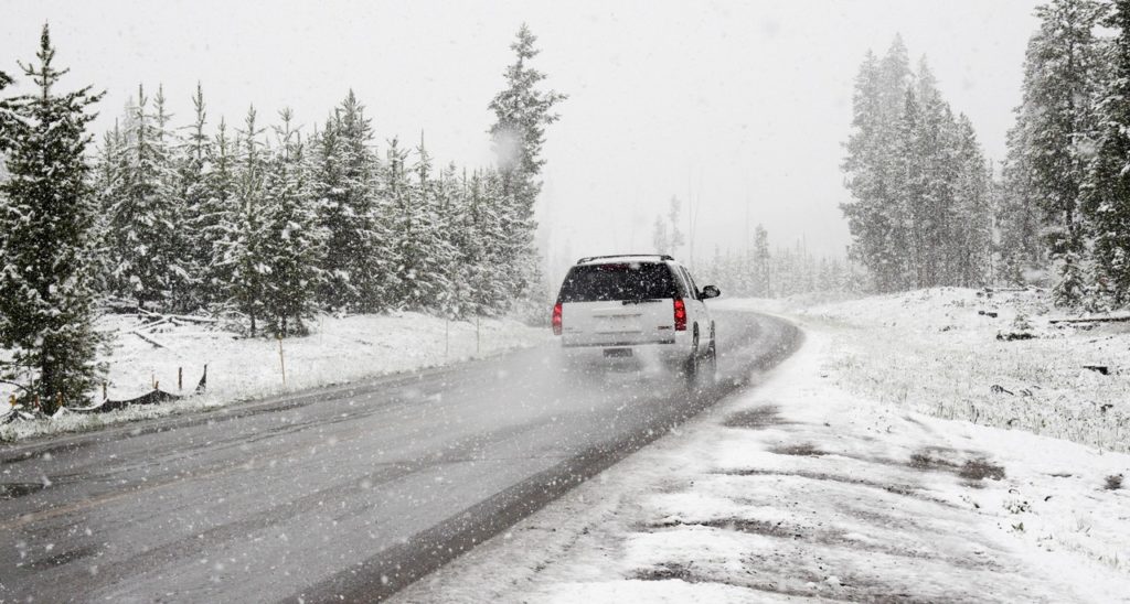 Collision Shop in Metro Detroit Gives Driving Tips for Winter Weather